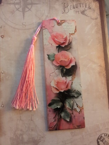 Vintage pastel rose - rose, resin