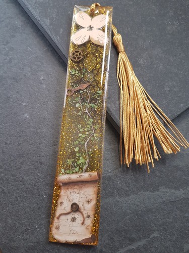 Handmade bookmark floral - handmade,